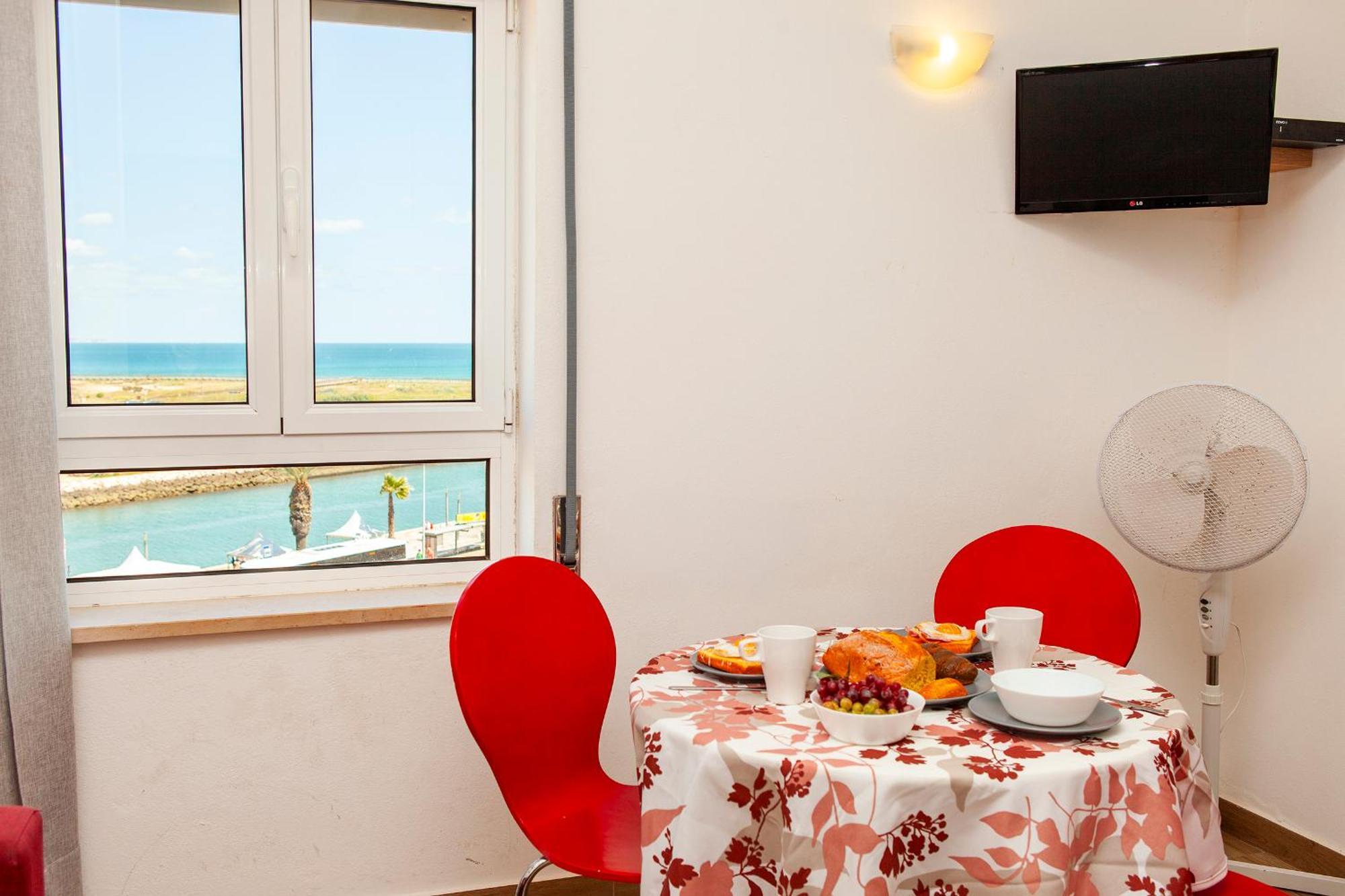 A38 - Rising Sun Top-Floor Flat Lagos Extérieur photo